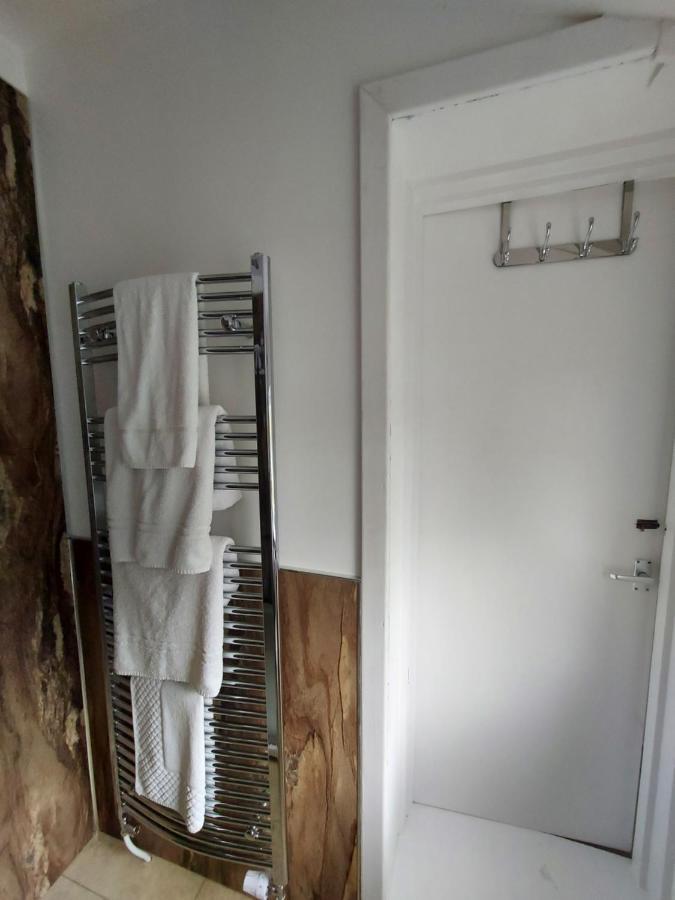 Norwood Guesthouse-Loch Lomond Balloch Bilik gambar